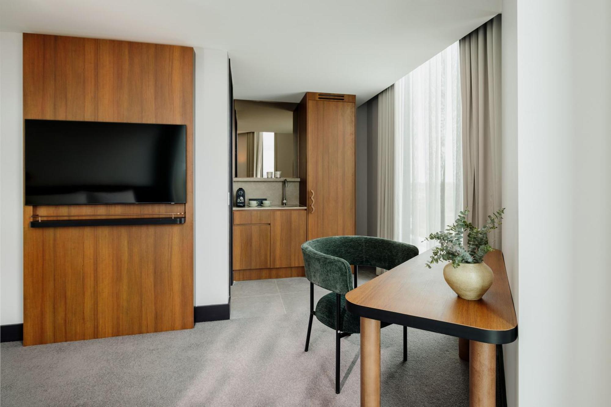 Crowne Plaza Adelaide Mawson Lakes By Ihg Bagian luar foto