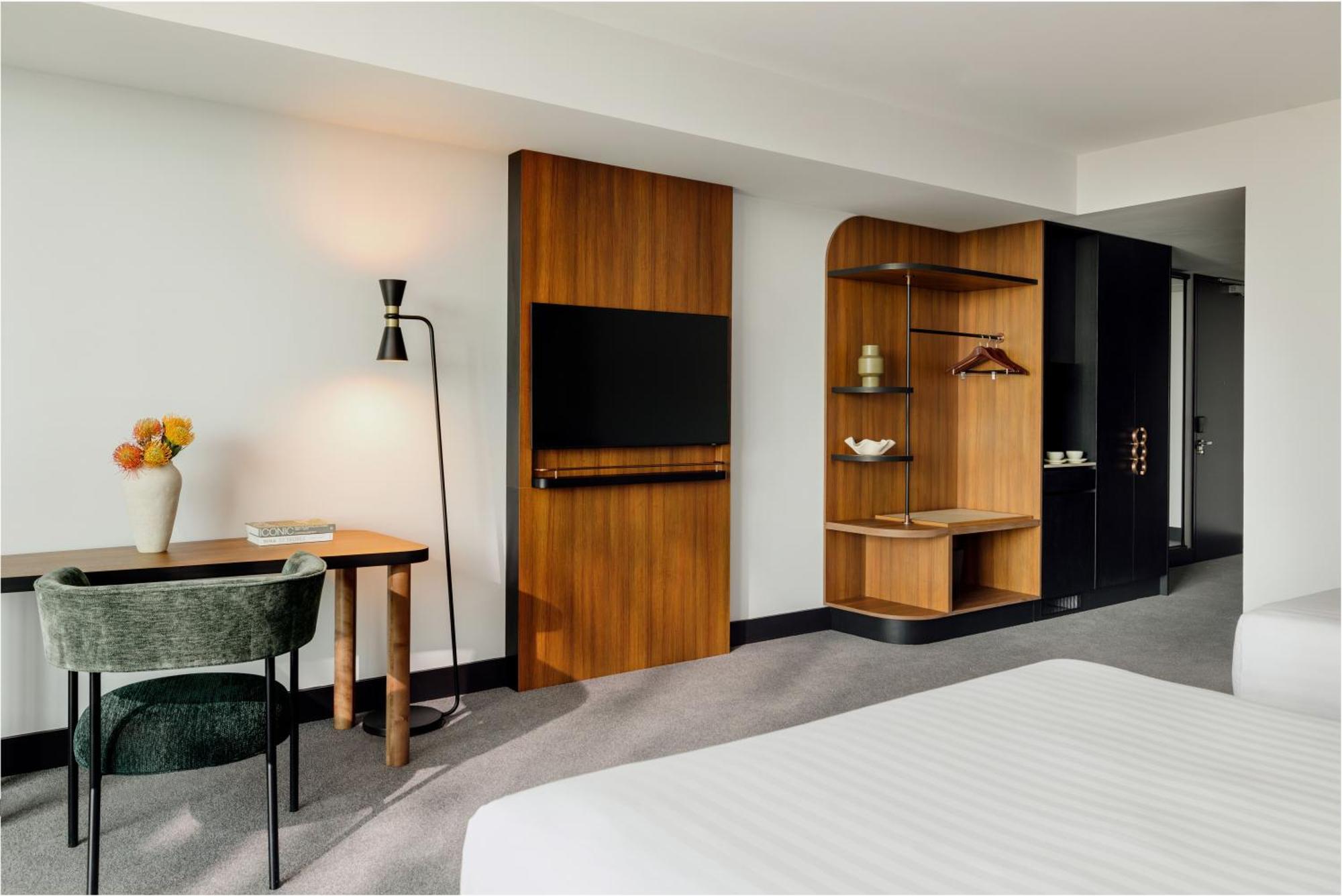 Crowne Plaza Adelaide Mawson Lakes By Ihg Bagian luar foto